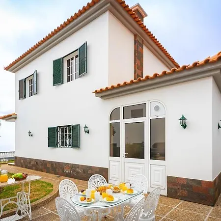 Сasa de vacaciones Garden House *